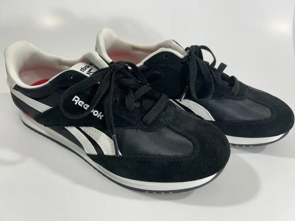 Reebok World 70 30309WBCC Black White Red Running Shoe Sneaker Size 8
